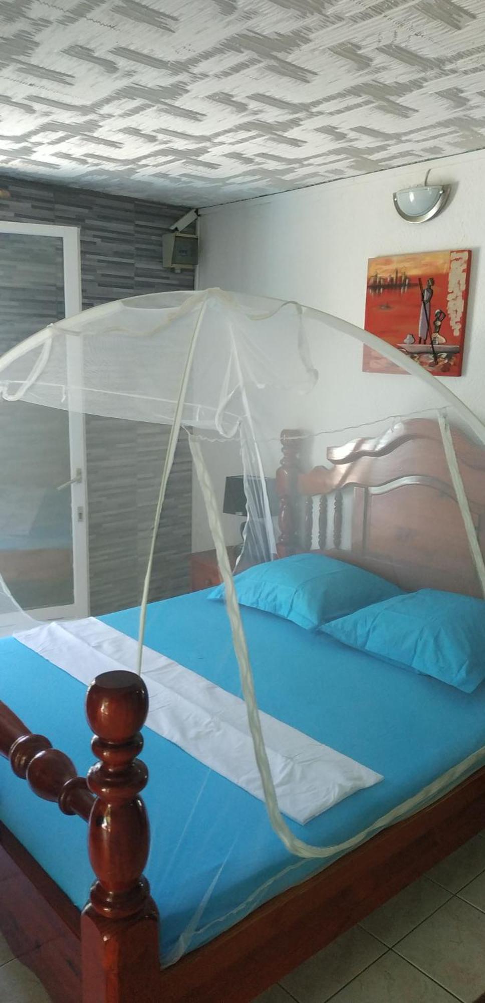 Meryem La Trinité Quarto foto